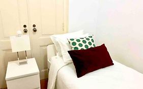 Romantic Chiado 7 -Private Small Single Room With No Outside Window